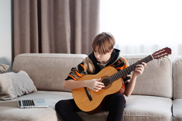 Guitar Time with Ben beginning acoustic guitar lessons course